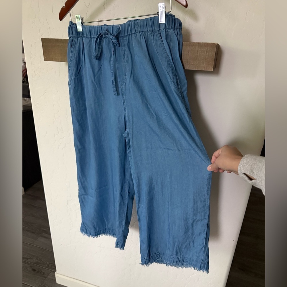 Zac & Rachel|Women's Chambray Blue Drawstring wide leg pants with raw hem•MED